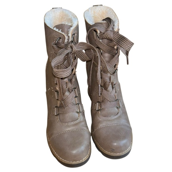 Universal Threads Faux Fur Leather Lace Up Wedge Witchy Boots Taupe Women’s 7.5 - Picture 9 of 15